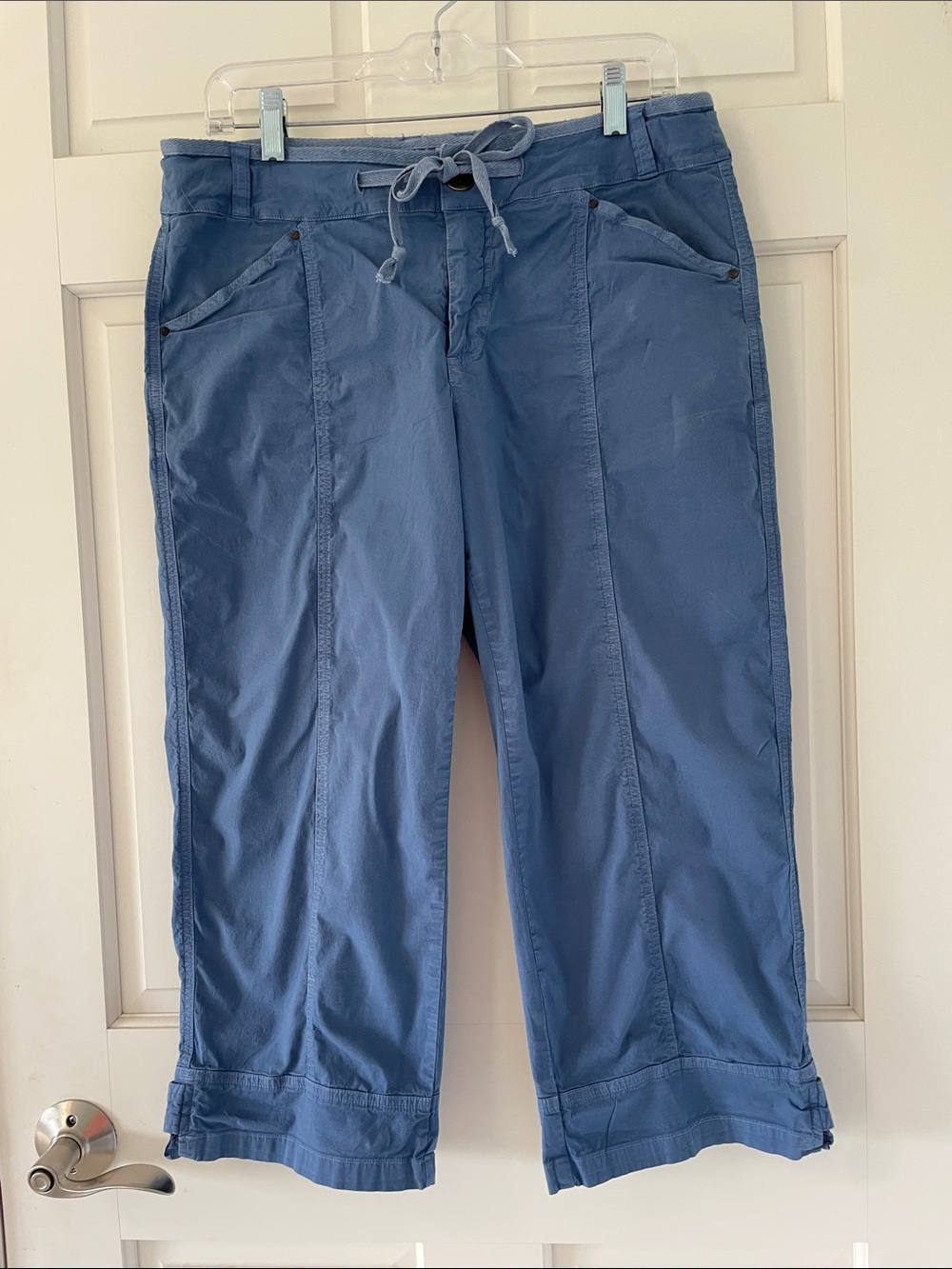 Fresh Produce Smoke Blue Capris with 4 Pockets and adjustable waist tie.